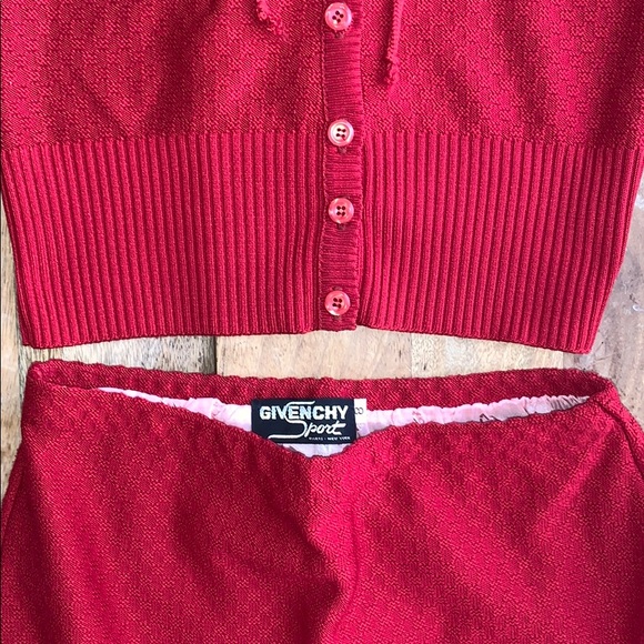 Vintage Givenchy skirt / sweater set RED small xs - Picture 3 of 16